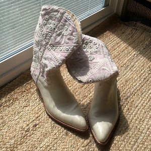 MOMO New York SELINA EMBROIDERED WESTERN BOOTS (VINTAGE PINK)